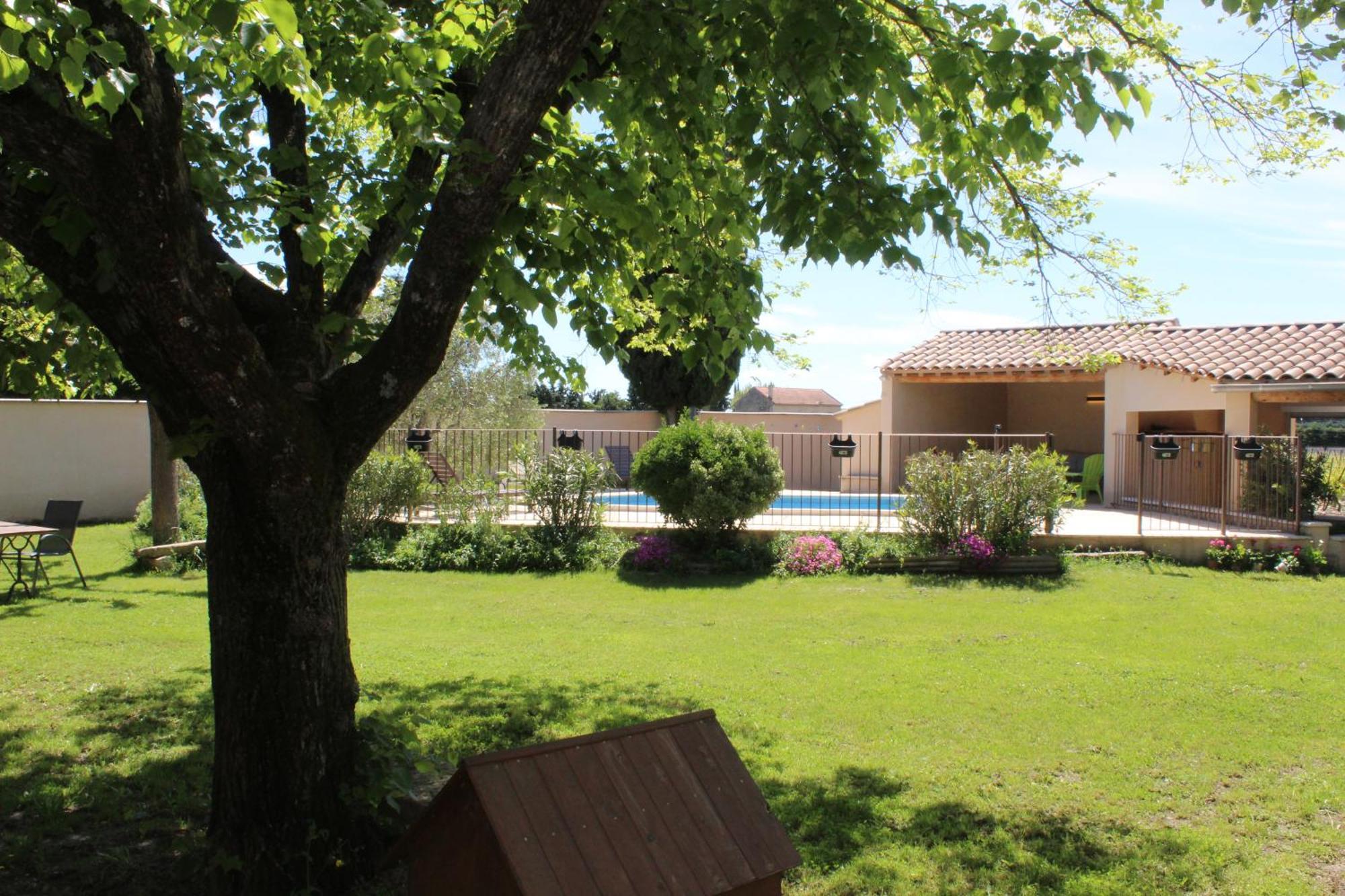 Mas La Gentille ,,, A La Campagne , Beautiful Outdoor , Swimming Pool , Pool House , Nice Green Garden , Bbq ,,, Only For You , Pour Passer Un Sejour Inoubliable Перн-ле-Фонтен Екстериор снимка